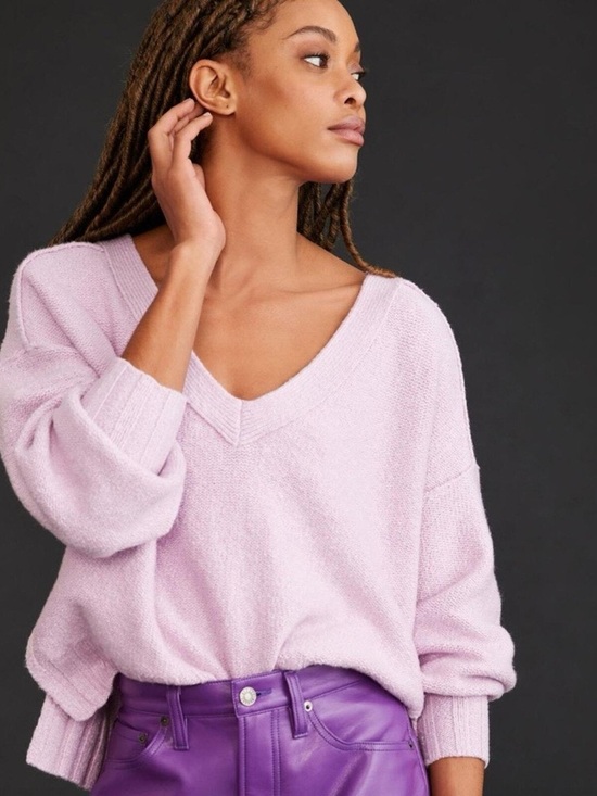 Pilcro Sweaters - Anthropologie Pilcro Lavender Purple Deep V Cotton Sweater M L